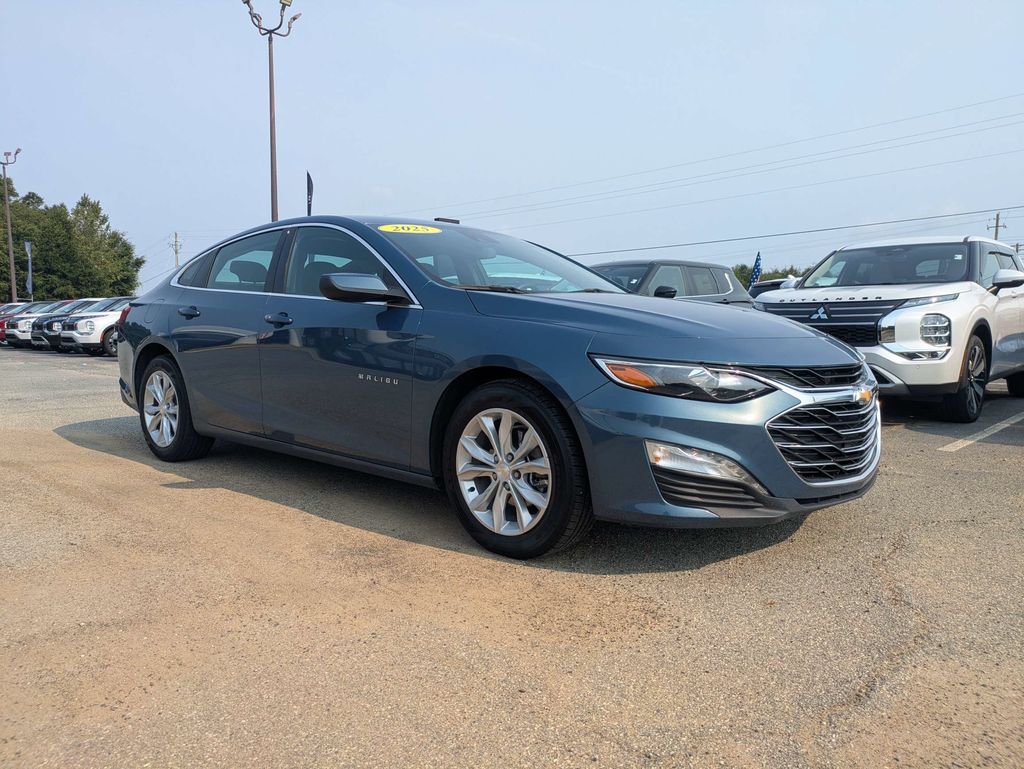 2025 Chevrolet Malibu LT