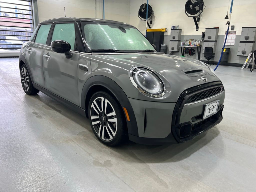 2022 MINI Cooper S 7