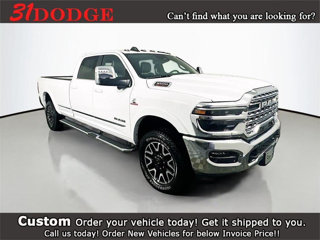 2026 RAM 3500 Limited Crew Cab LB 4WD