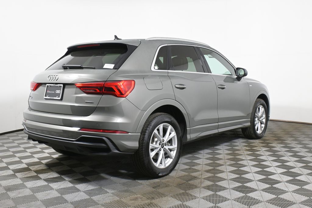 Thumbnail: 2025 Audi Q3 - 7