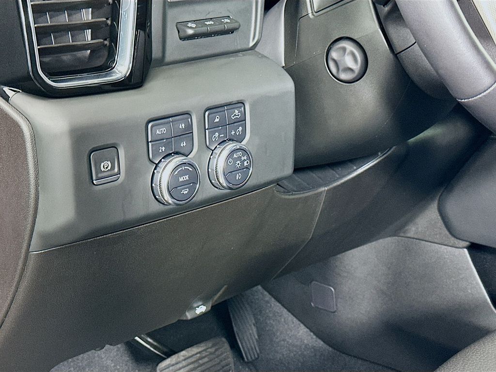 Thumbnail: 2024 GMC Sierra 1500 - 10