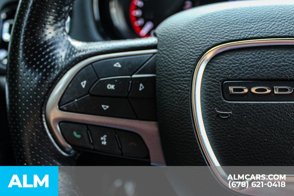 Used 2023 Black Dodge SXT image 24