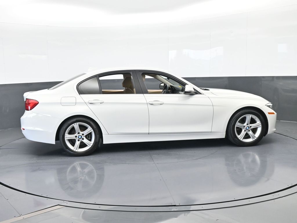 Used 2015 Alpine White BMW 328i image 7