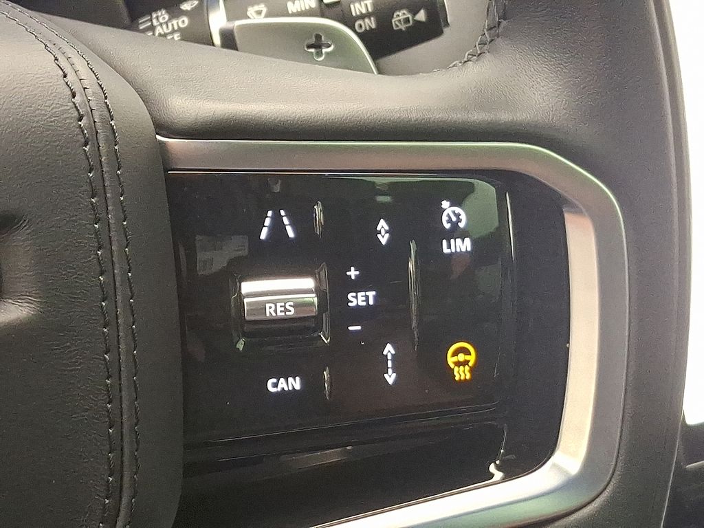 Thumbnail: 2023 Land Rover Range Rover Sport - 24