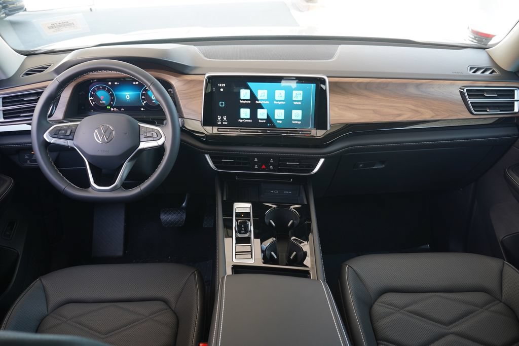 Thumbnail: 2026 Volkswagen Atlas - 9