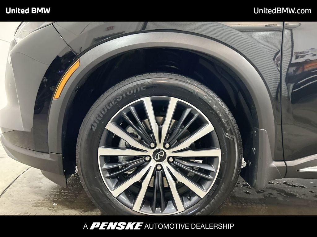 Thumbnail: 2025 INFINITI QX60 - 10