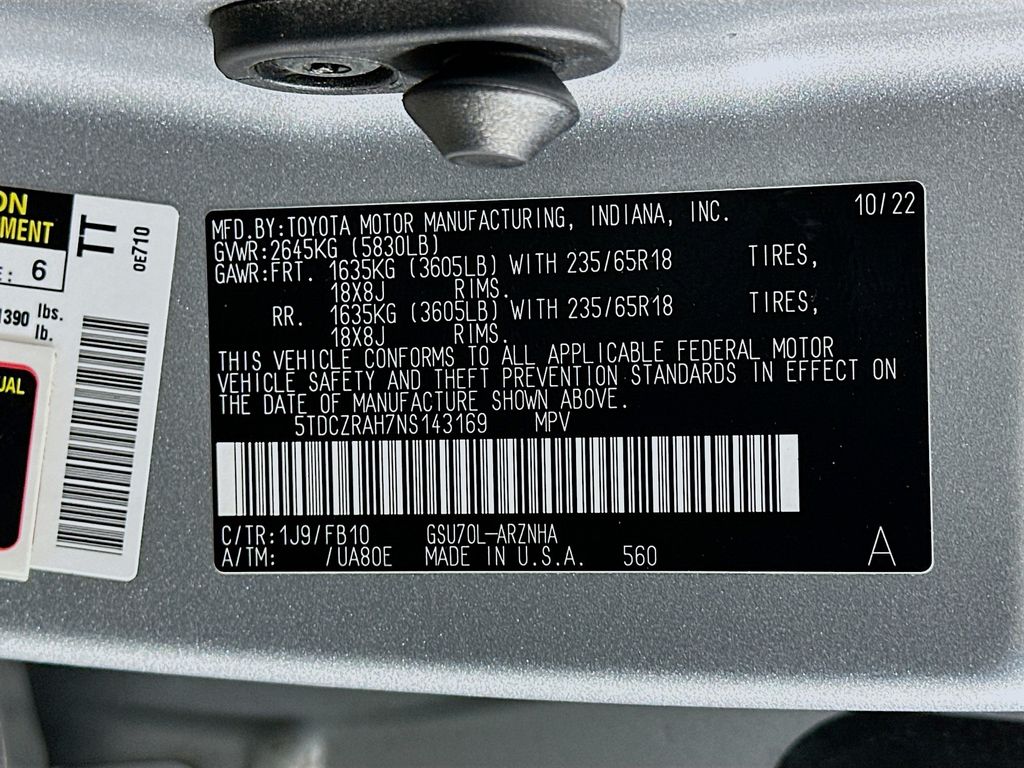 2022 Toyota Highlander L 31
