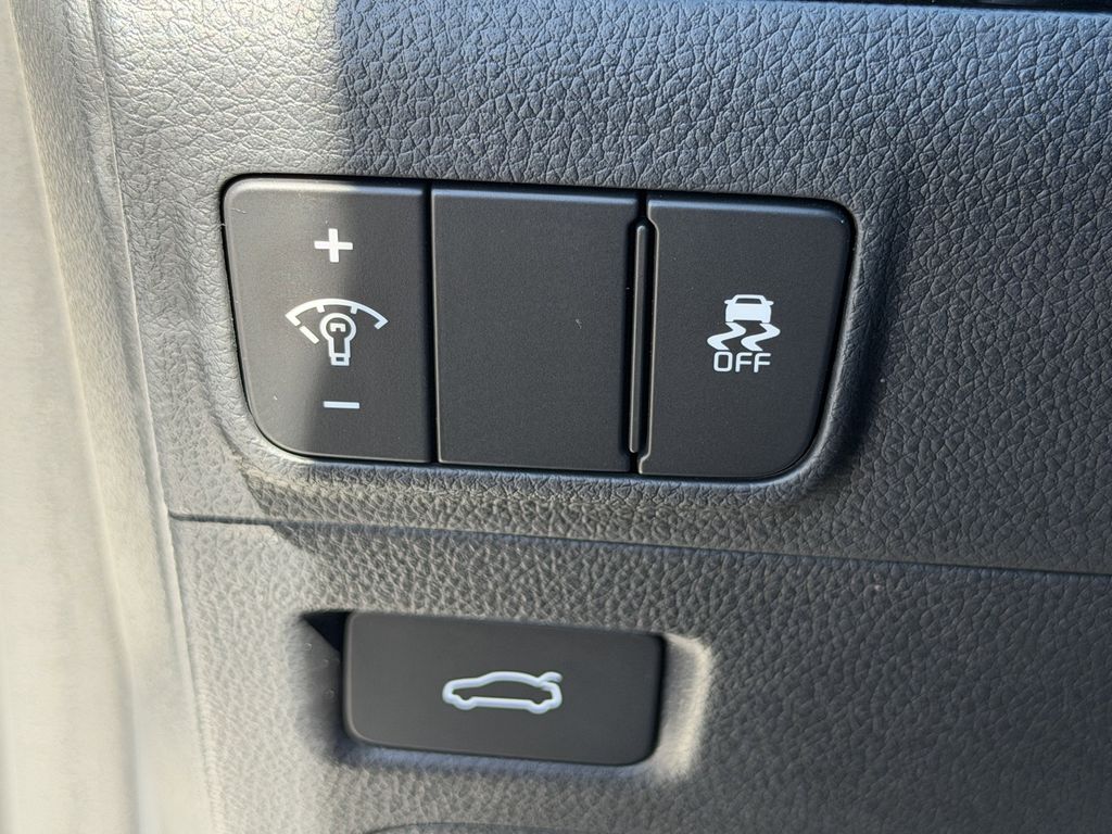 new 2026 Kia K5 car, priced at $29,120