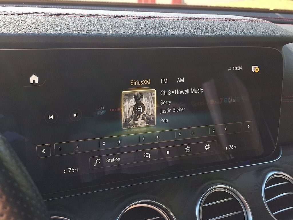 Thumbnail: 2021 Mercedes-Benz E-Class - 19