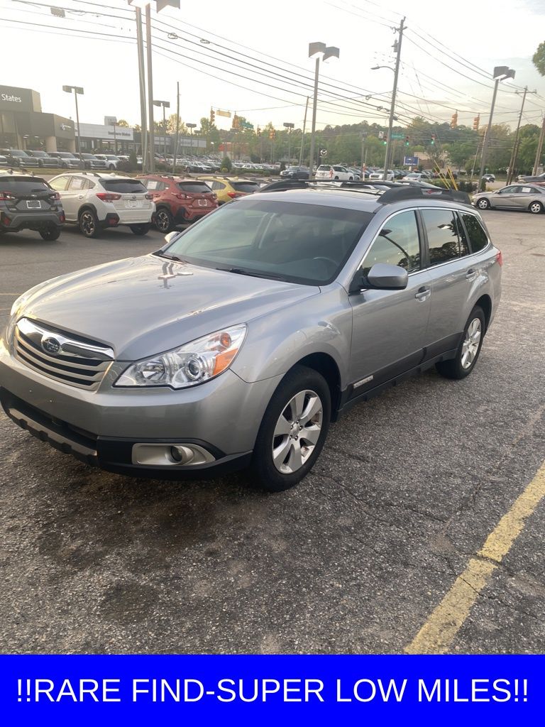 Gray (Steel Silver Metallic) 2011 Subaru Outback 2.5i Premium Wagon All-Wheel Drive Continuously Variable Transmission