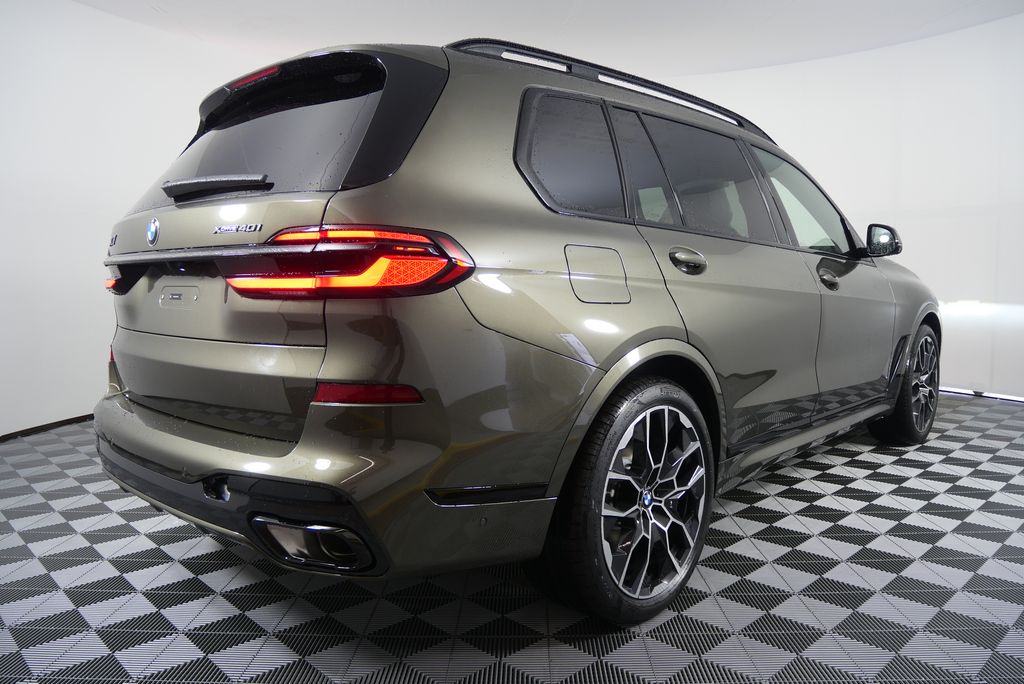 2026 BMW X7 xDrive40i 3