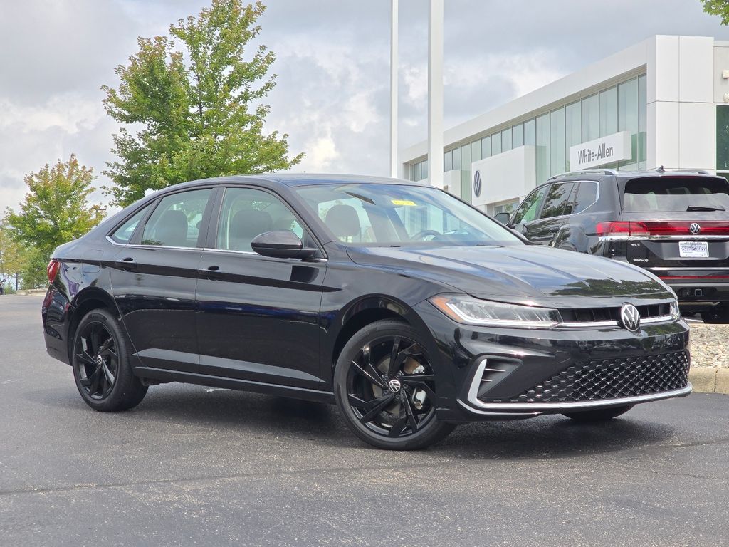 Deep Black 2025 Volkswagen Jetta Sedan Front-Wheel Drive 8-Speed Automatic