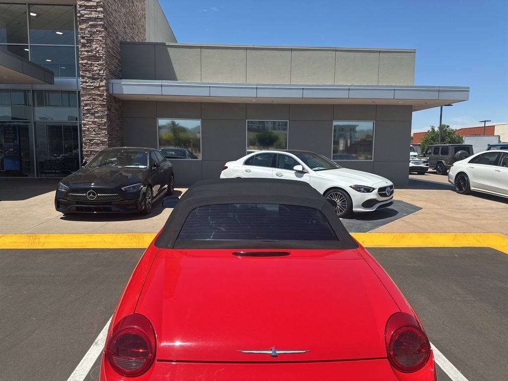 2002 Ford Thunderbird Base 5