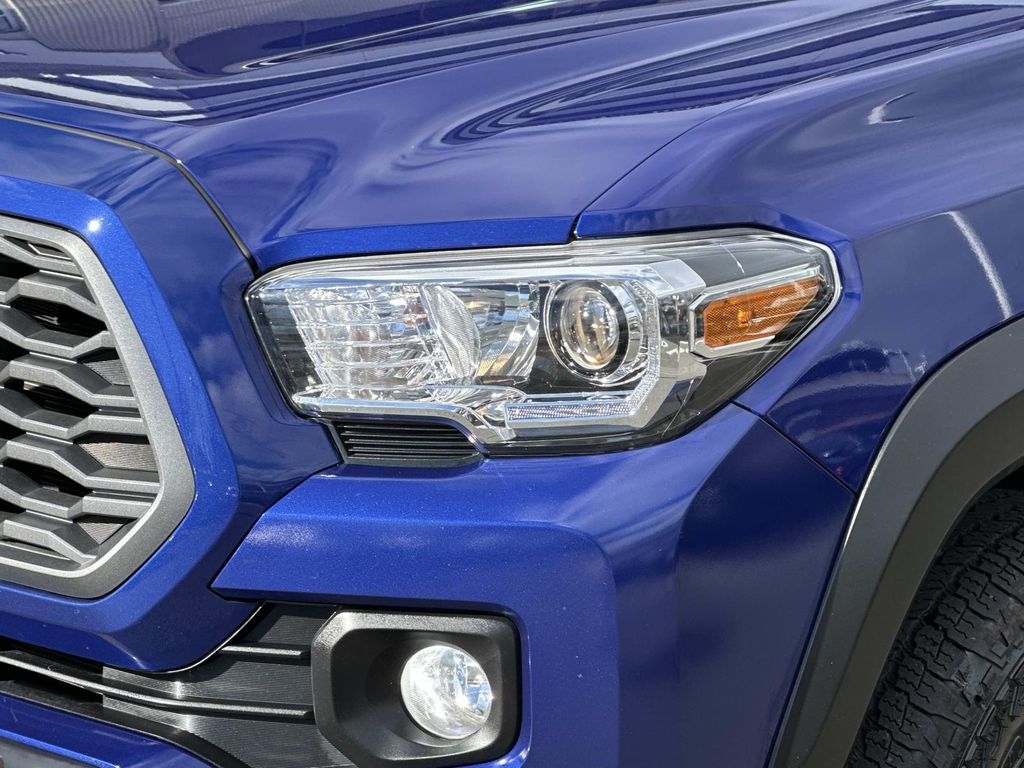 Thumbnail: 2023 Toyota Tacoma - 3