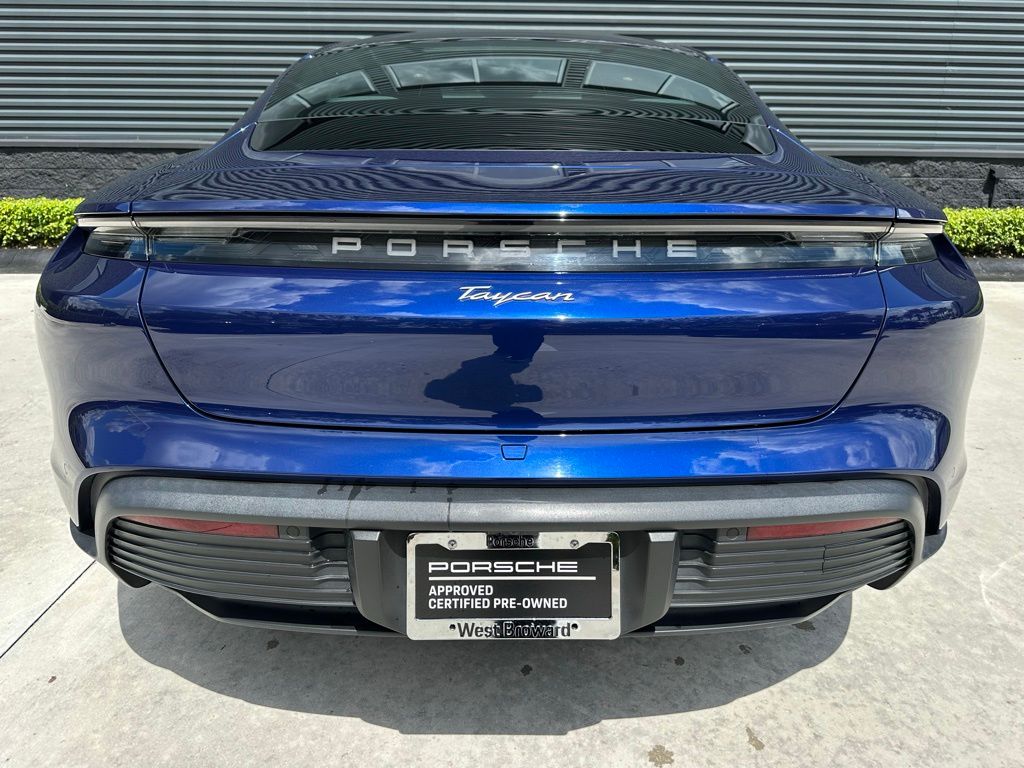 Thumbnail: 2022 Porsche Taycan - 12