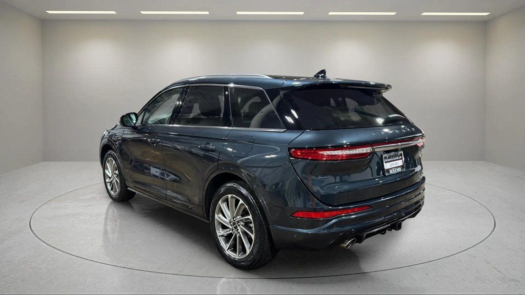 Certified Used 2022 Flight Blue Metallic Clearcoat Lincoln Grand Touring image 17