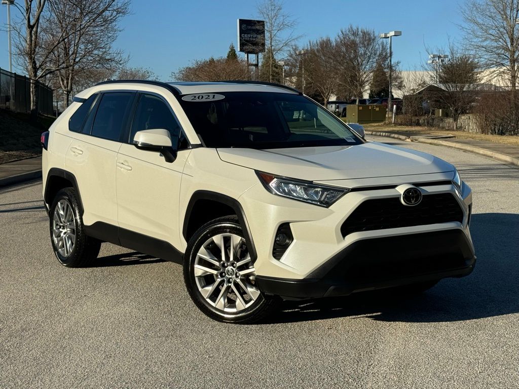 2021 Toyota RAV4 XLE Premium 2