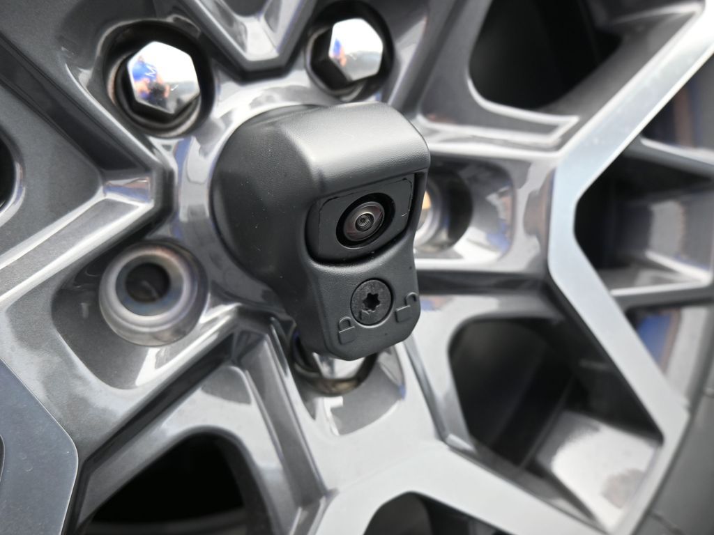 New 2026 Black Clearcoat Jeep Sahara image 32