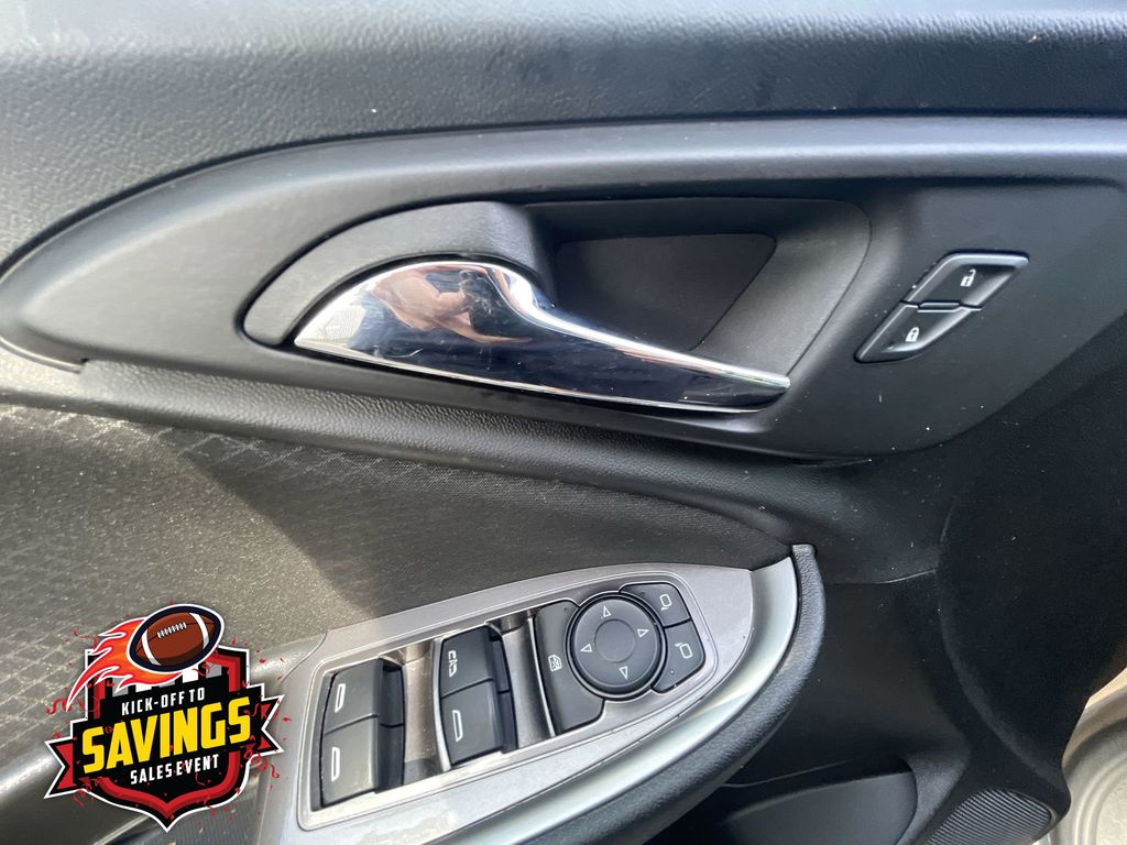 Used 2025 Chevrolet Malibu Sedan