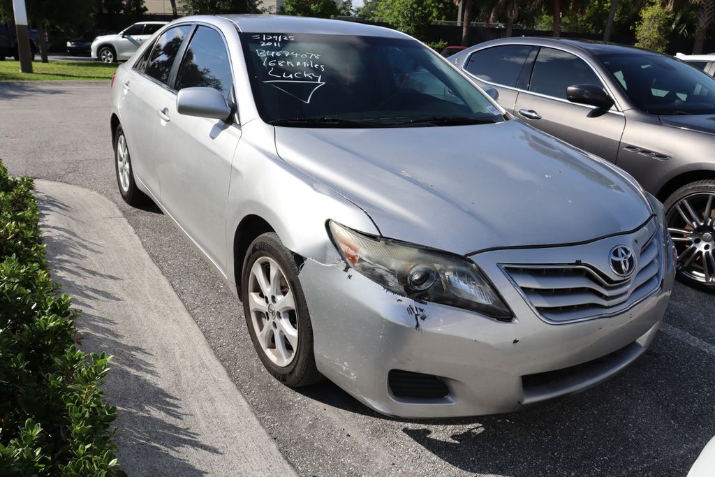 2011 Toyota Camry LE 5