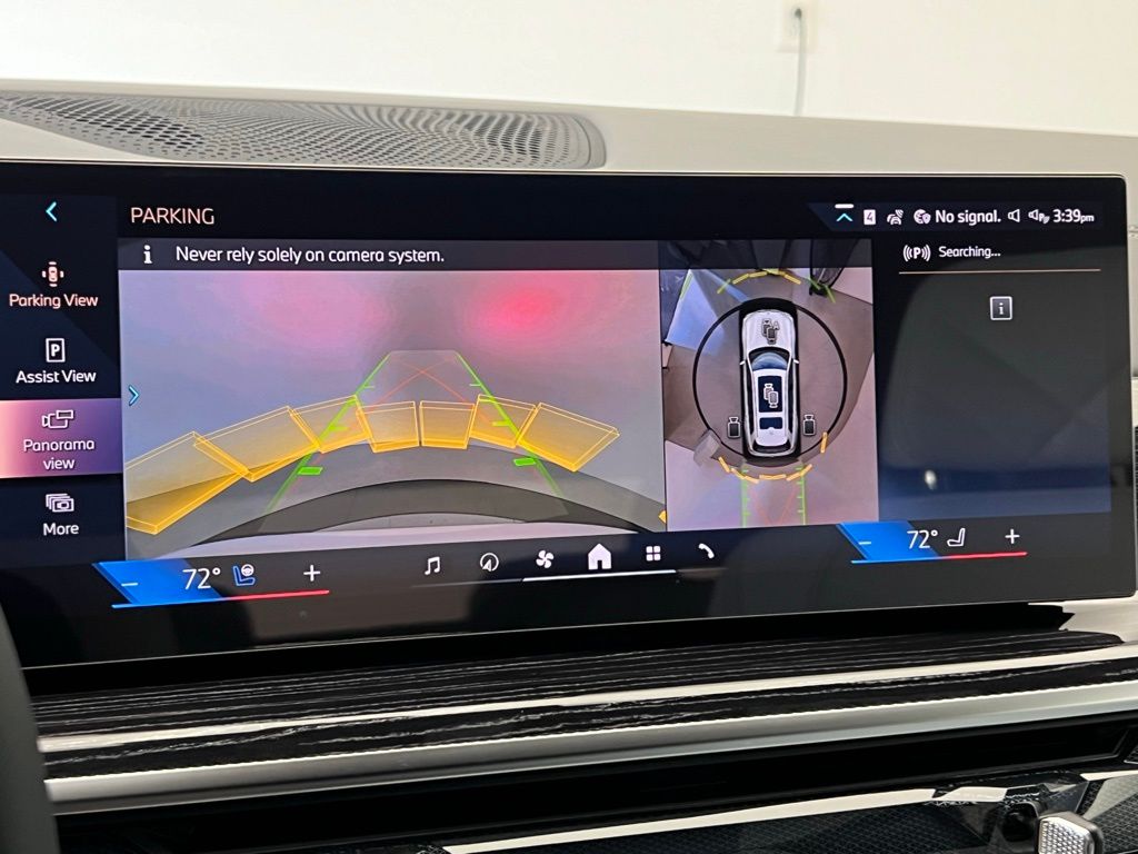 Thumbnail: 2026 BMW X7 - 16