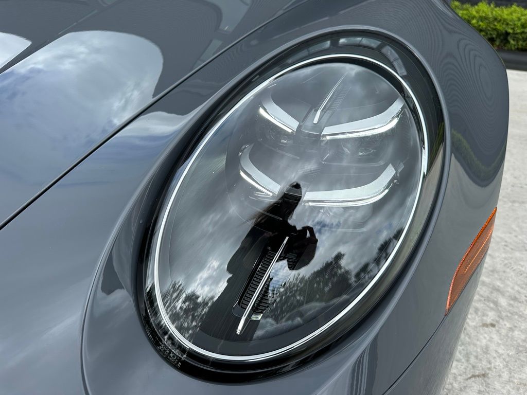 Thumbnail: 2026 Porsche 911 - 13