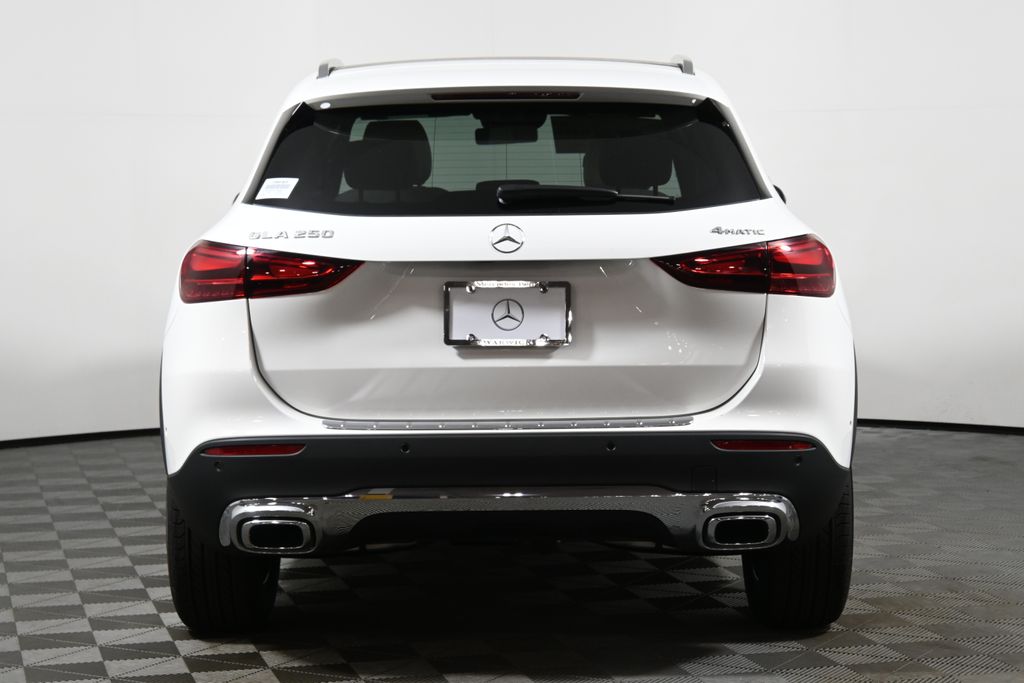 Thumbnail: 2026 Mercedes-Benz GLA - 6