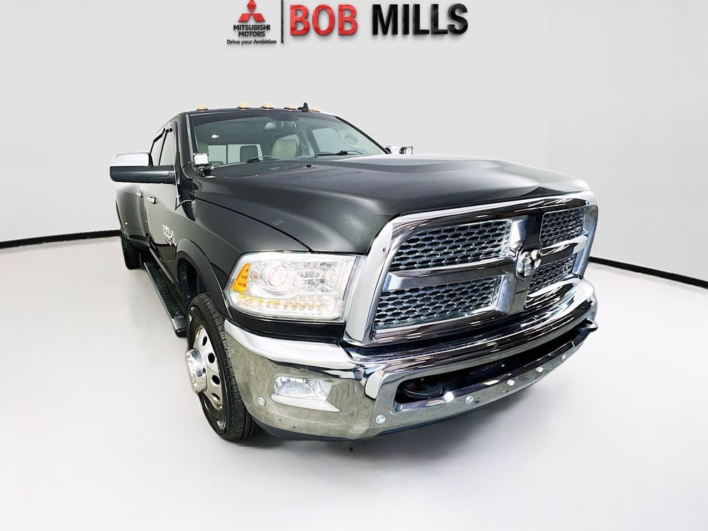 Brilliant Black Crystal Pearlcoat 2018 RAM 3500 Laramie Crew Cab LB DRW 4WD Pickup Truck Four-Wheel Drive 6-Speed Automatic