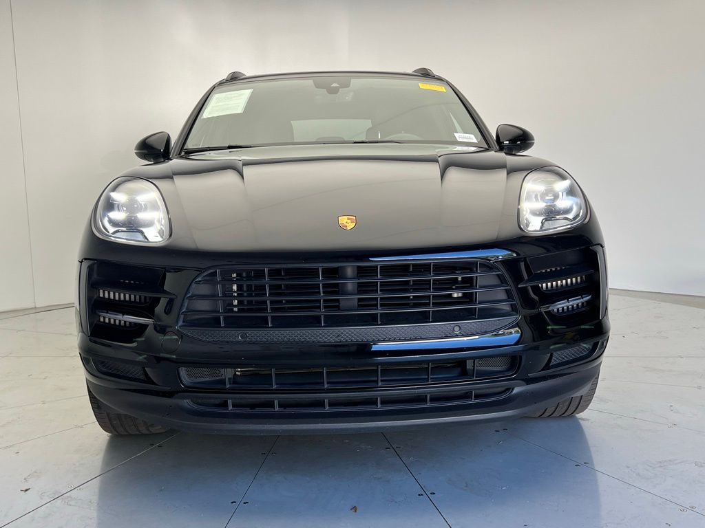 Thumbnail: 2020 Porsche Macan - 25