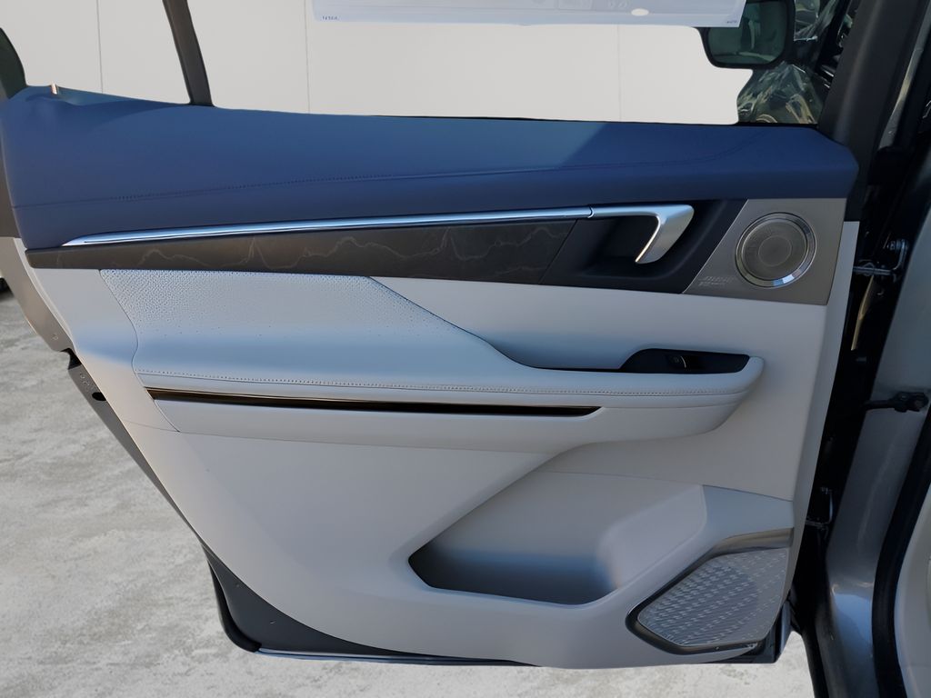 New 2026 Gray Buick Avenir image 17