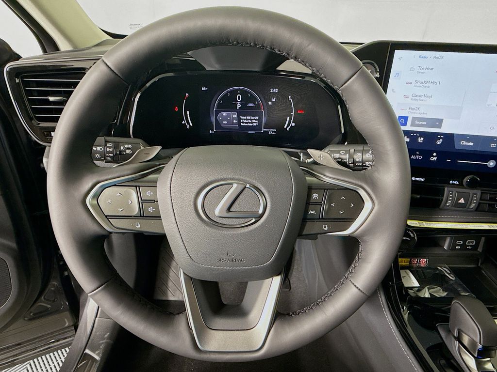 2025 Lexus NX 350 Luxury 10