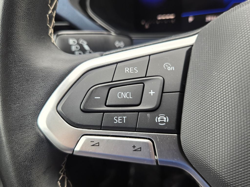 2022 Volkswagen Taos - $17,900