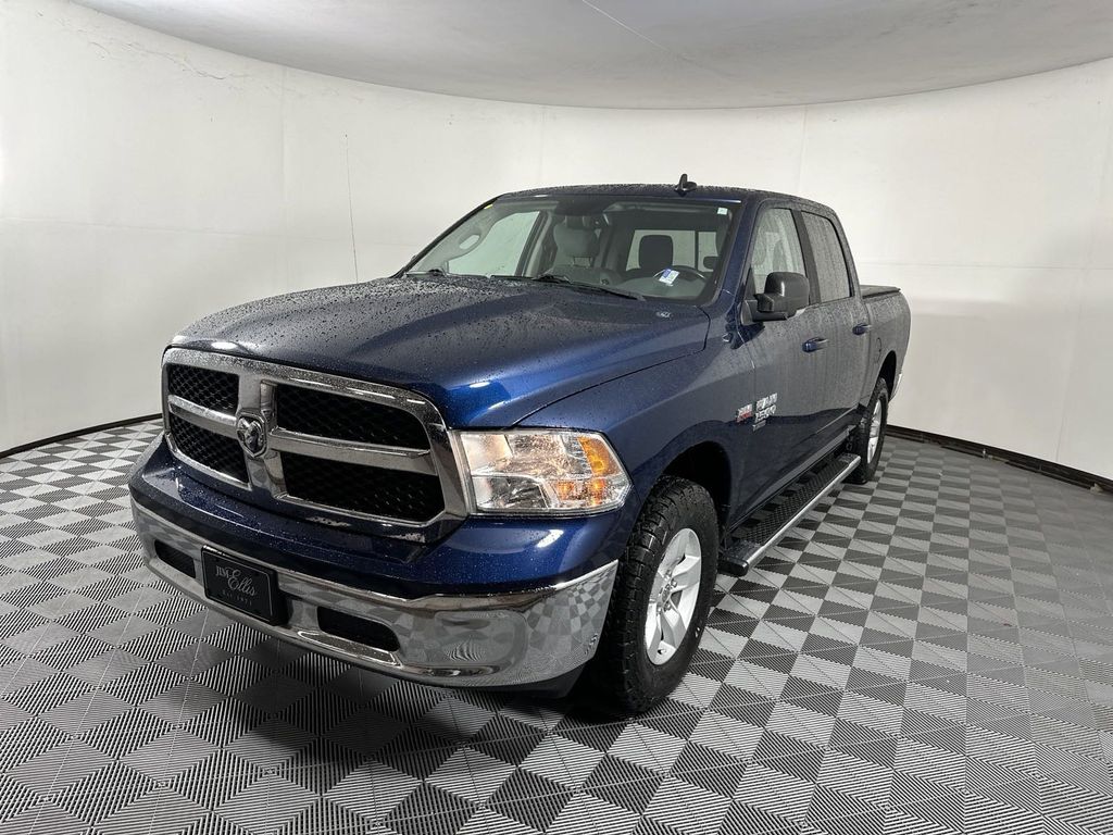 2020 Ram 1500 Classic SLT 3