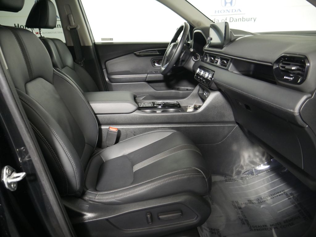 Thumbnail: 2023 Honda Pilot - 6