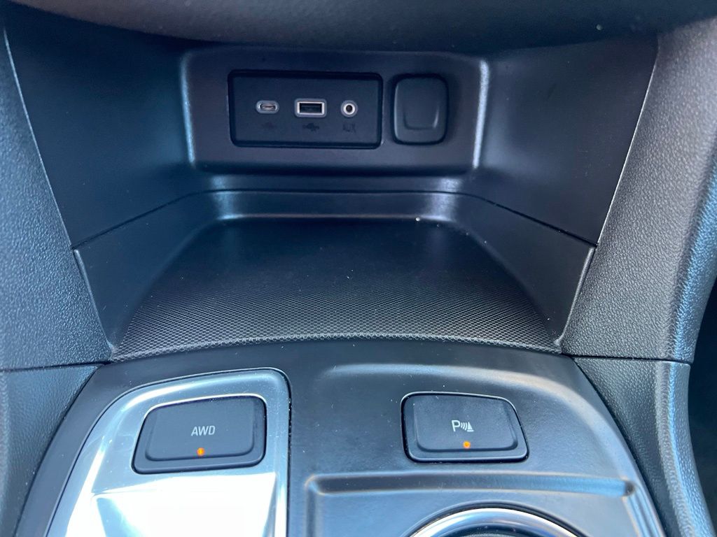 Used 2024 Chevrolet Equinox SUV