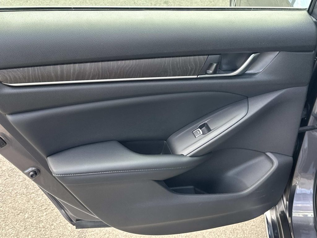 Thumbnail: 2022 Honda Accord - 27