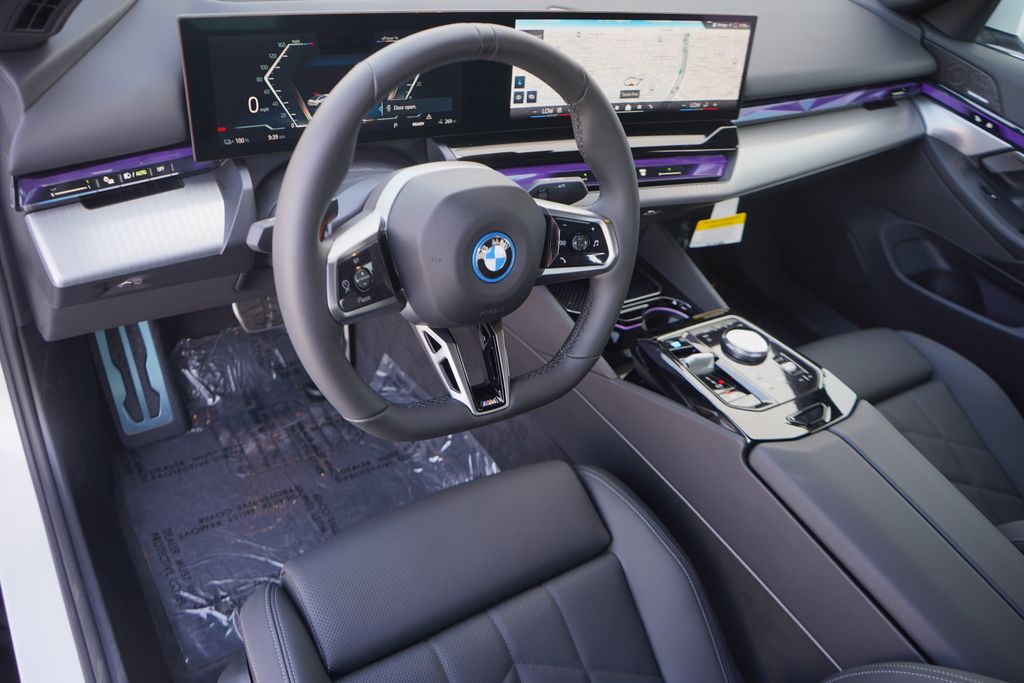 2024 BMW i5 eDrive40 12