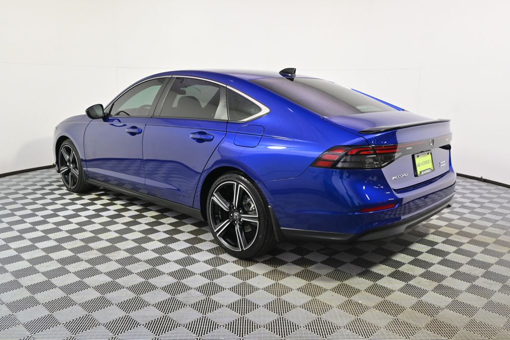 Used 2023  Honda Sport Hybrid image 3