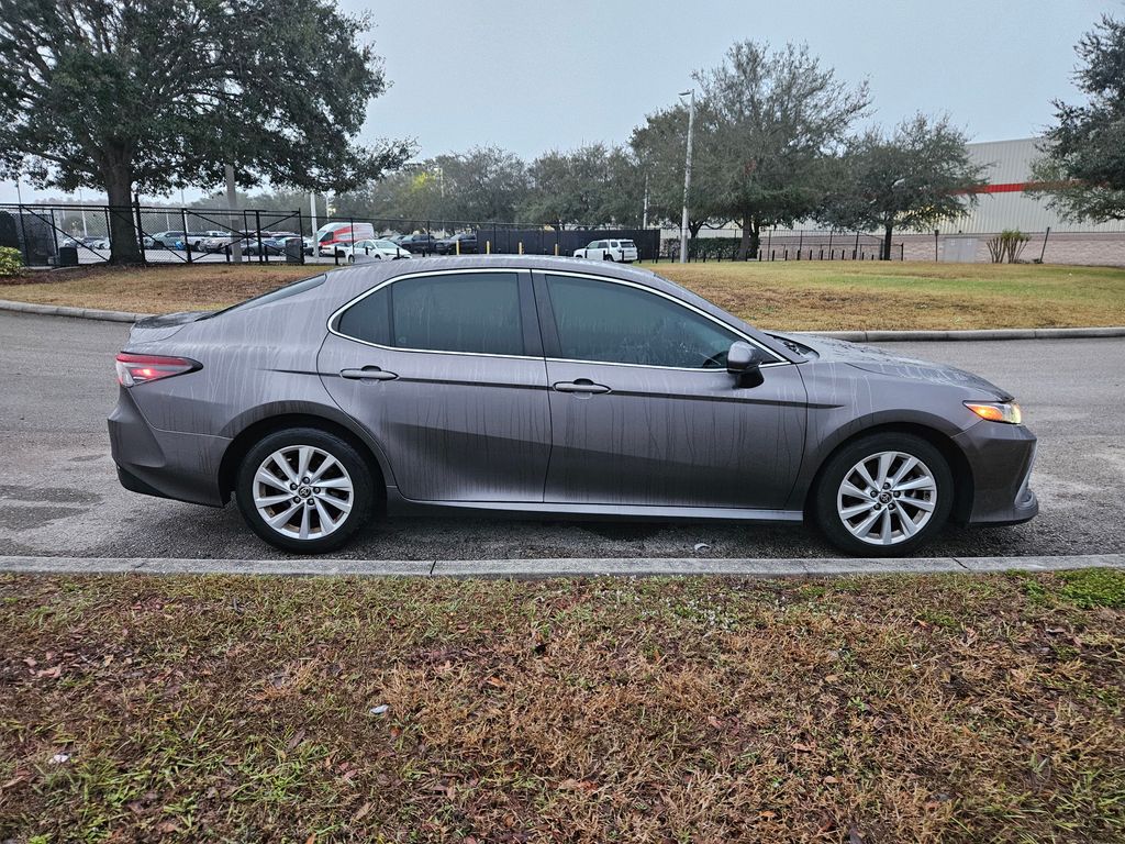 2021 Toyota Camry LE 6