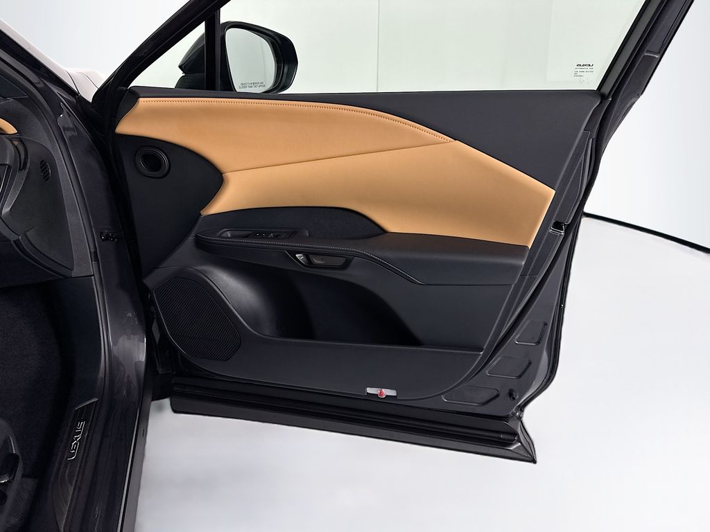 Thumbnail: 2025 Lexus RX - 25