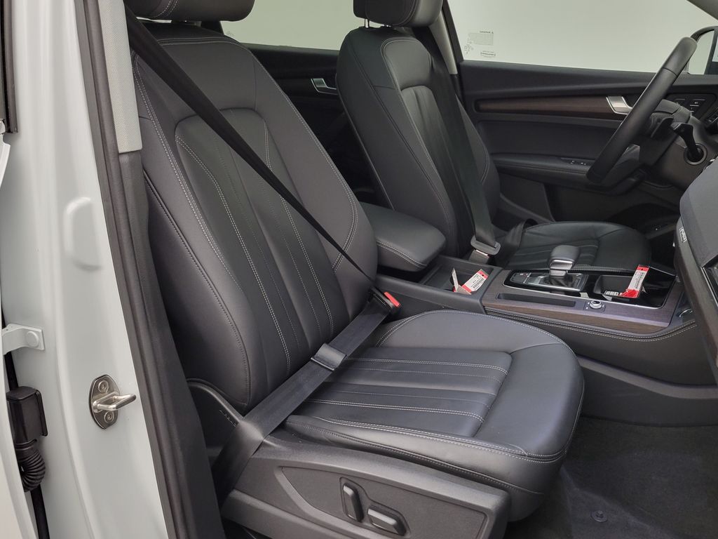 Thumbnail: 2023 Audi Q5 - 13