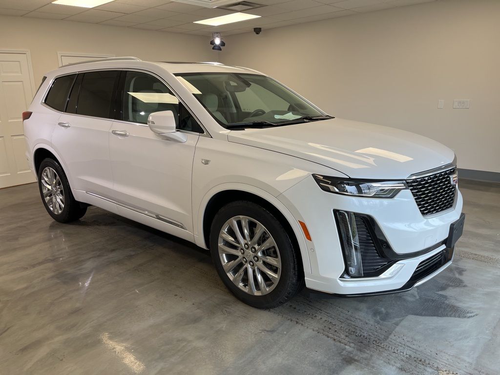 Crystal White Tricoat 2023 Cadillac XT6 Premium Luxury AWD SUV / Crossover Four-Wheel Drive 9-Speed Automatic