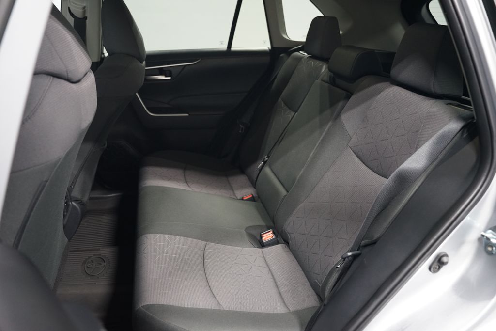 Thumbnail: 2025 Toyota RAV4 - 29