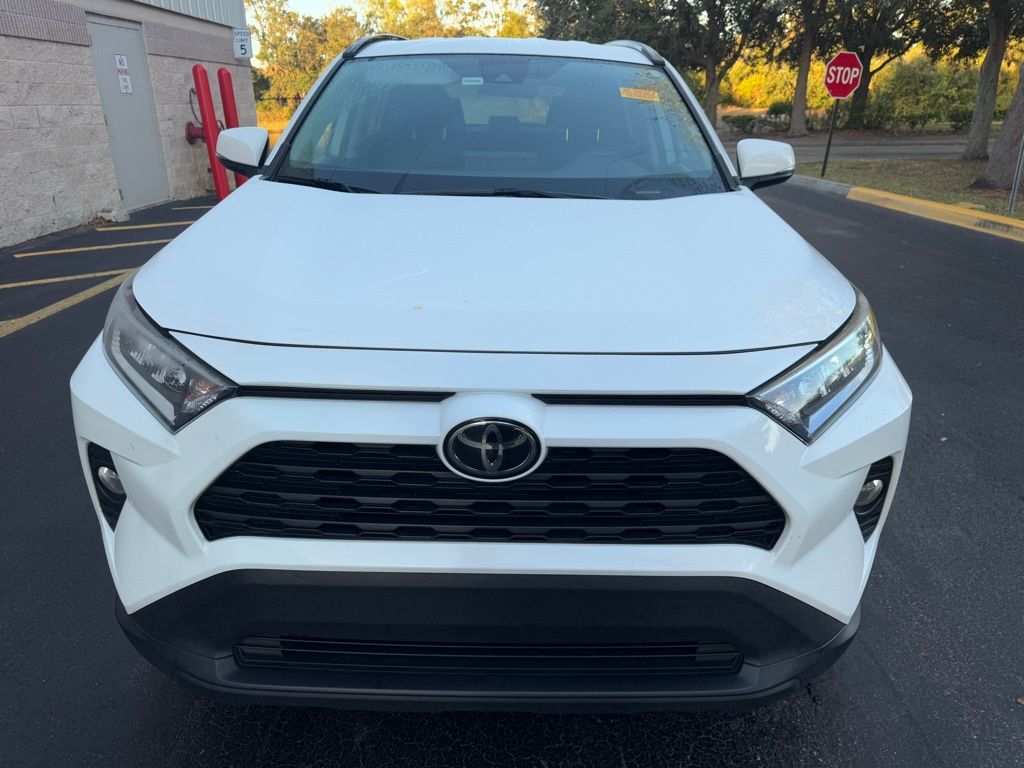 2021 Toyota RAV4 XLE 8