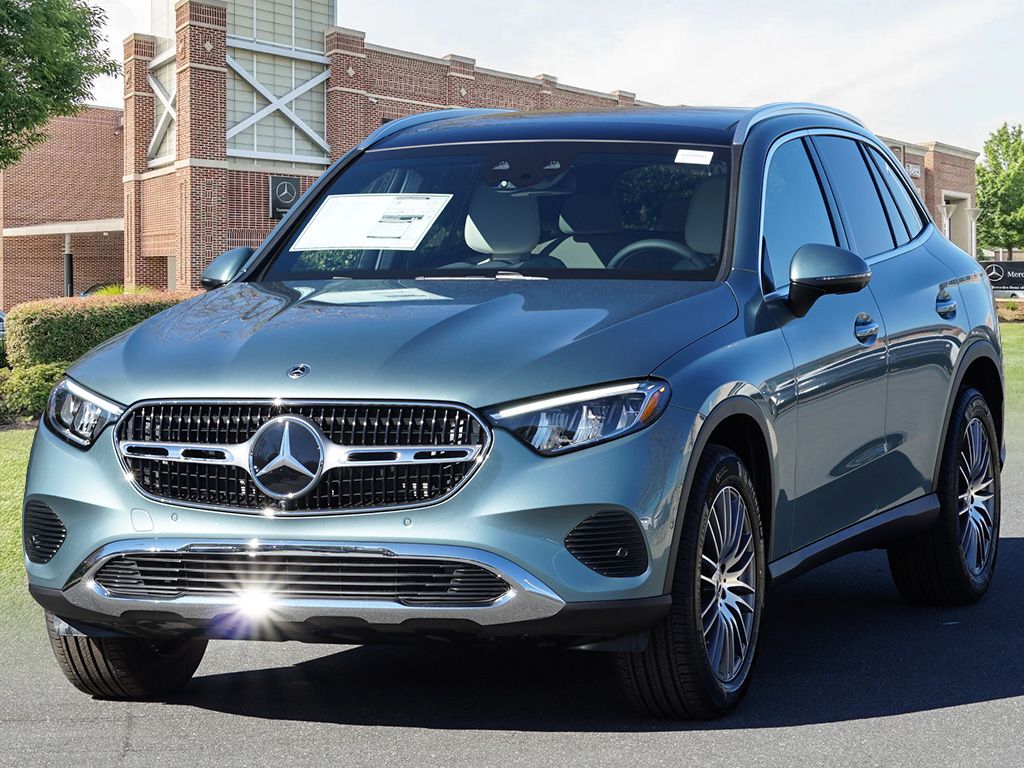 Thumbnail: 2026 Mercedes-Benz GLC - 4