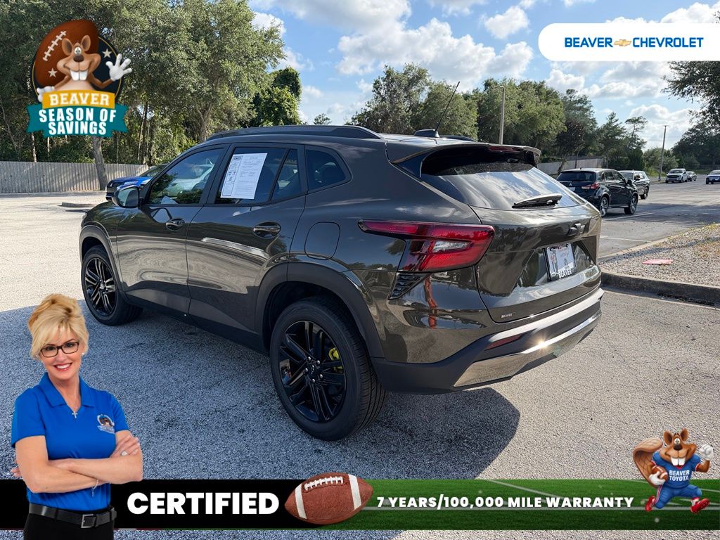 Used 2024 Chevrolet Trax SUV