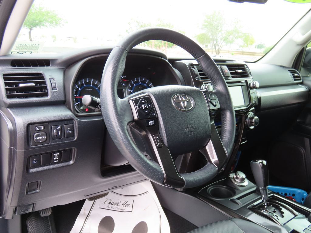 2019 Toyota 4Runner Limited 9