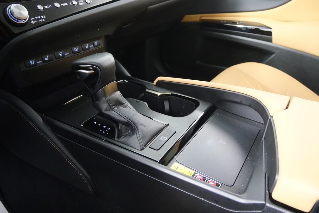 2023 Lexus ES  29