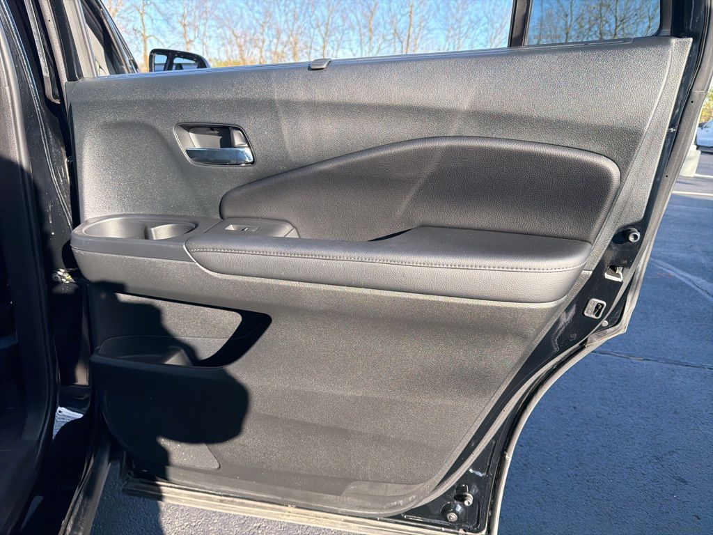 Thumbnail: 2022 Honda Pilot - 26