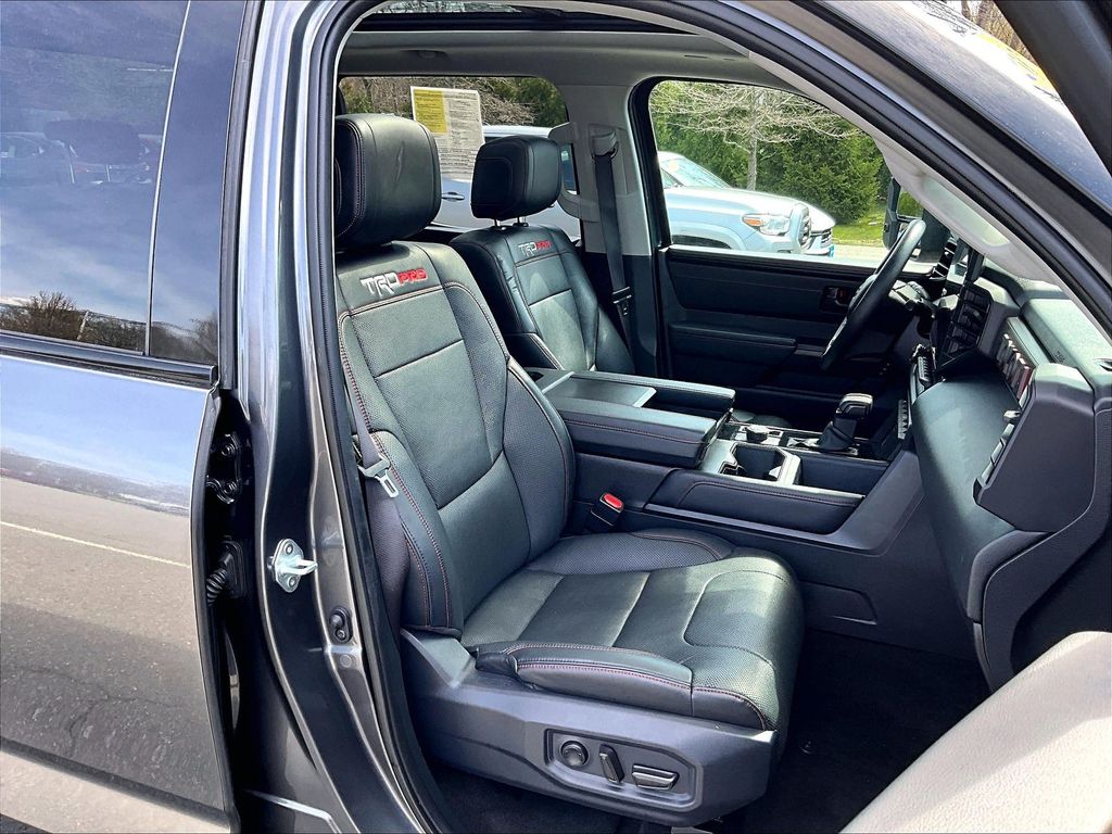 2023 Toyota Tundra Hybrid — photo 11